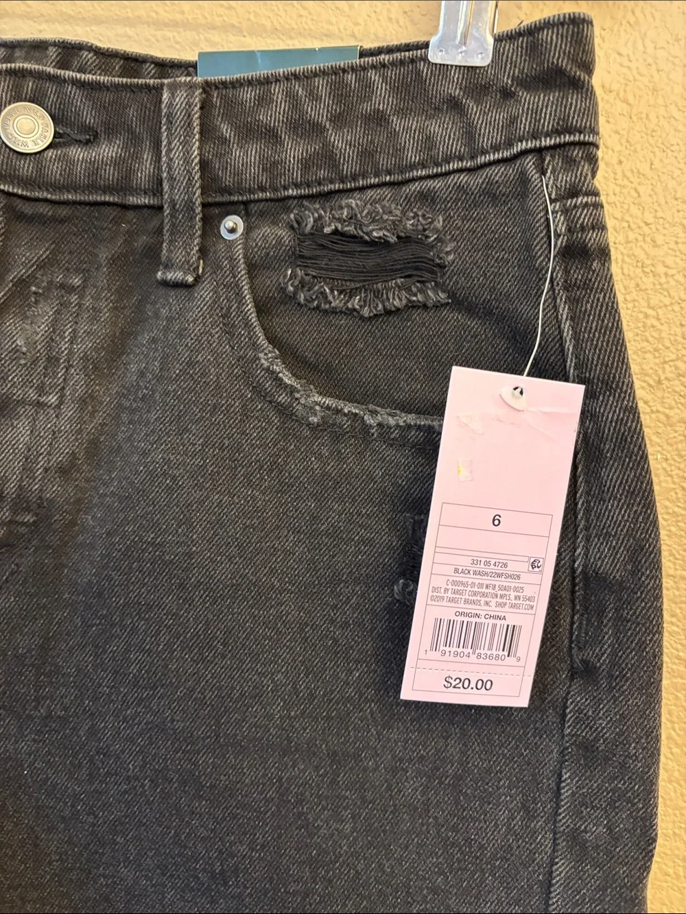 NEW! wild fable Size 6/28 High-Rise Black Frayed-Hem Denim Bermuda Shorts Jorts